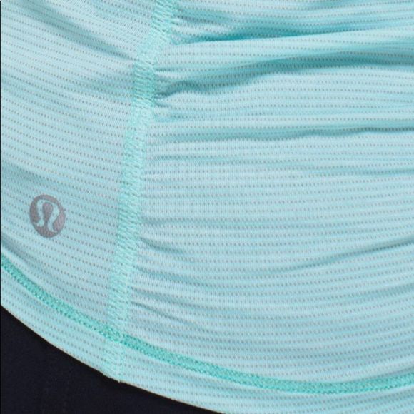 Lululemon Runner Up Short Sleeve in Aquamarine M - Picture 5 of 12